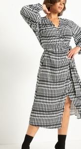 Eloquii black and white pattern wrap dress Size